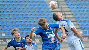 Znowu mecz z rezerwami i znowu pięć goli Lewartu Lubartów [zdjęcia]