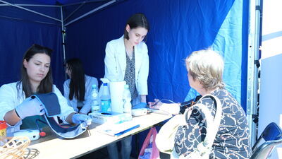 Zmierz ciśnienie i saturację. A potem porozmawiaj o swoim zdrowiu