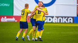 Avia w czterech ostatnich meczach ligowych wywalczyła 10 punktów. Awansowała również do finału okręgowego Pucharu Polski