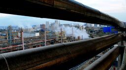 Azoty nadal przynoszą milionowe straty. Jest nowy raport