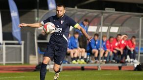 Po domowej wygranej nad Skrą Częstochowa Mateusz Klichowicz wraz z kolegami zagra na wyjeździe z Radunią Stężyca
