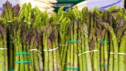 Sezon na szparagi. Kilka pomysłów jak je przyrządzić