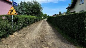 Pracownicy firmy DROGMOST mają zacząć pracować przy budowie ulicy Ładnej w poniedziałek.