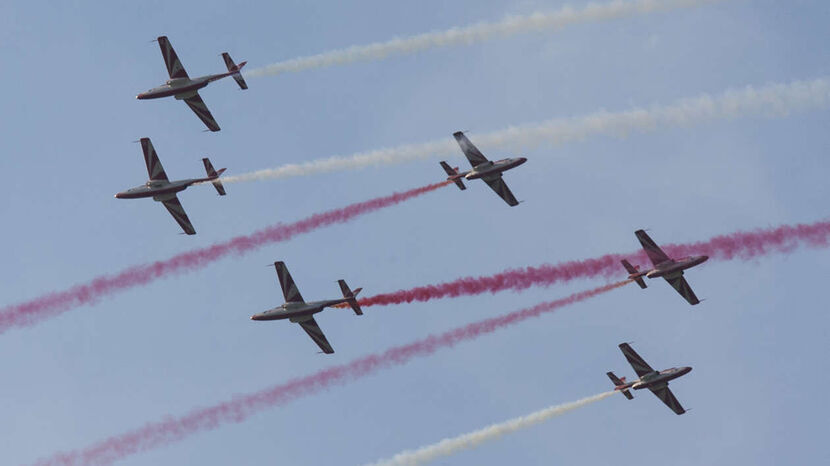 Lotniczy akrobaci dadzą pokaz w Świdniku. FireBirds na Świdnik Air Festival