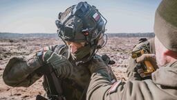 Trzy tygodnie w mundurze za 6 000 złotych