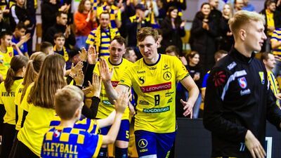 Środkowy Rafał Obermeler będzie już siódmy sezon występował w Avii Świdnik