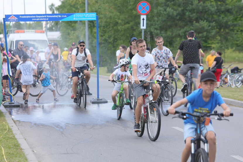 Święto Roweru co roku gromadzi na starcie tysiące uczestników