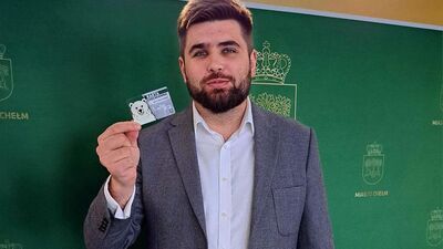 Kartą Chełmianina w mediach społecznościowych zdążył już pochwalić się Jakub Banaszek, prezydent miasta.