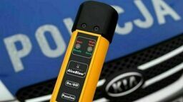 „13” wpadł na prowadzeniu z 2 promilami