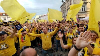 Marsz kibiców Orlen Oil Motoru pod ratusz. „Walczymy o nowy stadion” 