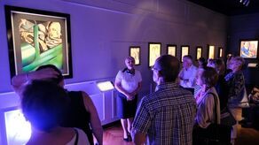 Wystawa "Tamara Łempicka - ponad granicami" cieszy się dużym zainteresowaniem. W ramach Lubelskich Dni Seniora, mieszkańcy mogli obejrzeć wystawę i posłuchać ciekawostek z życia artystki. 