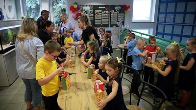 353 rodziny zastępcze, czyli szansa na drugi dom