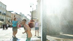 Zbliża się lato, więc możemy się spodziewać upałów. Szczególnie dotkliwe będą w mieście