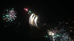 Guy Westgate z AeroSPARX dał prawdziwy pirotechniczny pokaz na świdnickim niebie. W niedzielę powtórka emocji.