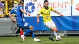 Piotr Ceglarz i jego koledzy dzisiaj rozpoczynają przygotowania do sezonu 24/25, w którym będą występowali na boiskach ekstraklasy po 32 latach przerwy