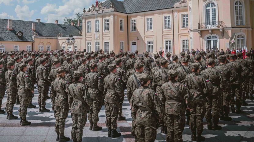 Ceremonia zaprzysiężenia nowych żołnierzy 2 LBOT odbędzie się w sobotę, 20 lipca br. o godz. 14, na dziedzińcu Pałacu Potockich w Radzyniu Podlaskim