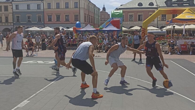 Camaro Zamość (niebieskie stroje) pokazało się w Zamościu z bardzo dobrej strony