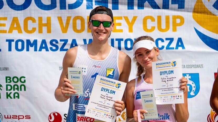 Zwycięzcy I rundy eliminacyjnej Bogdanka Beach Volley Cup im. Tomasza Wójtowicza: Paulina Kwapisiewicz i Maciej Kuliński