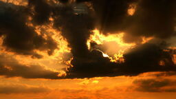 Jak długo zostaje z nami upał? IMGW ostrzega wszystkie powiaty