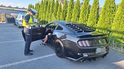 Hałaśliwi kierowcy vs czujne ucho policji