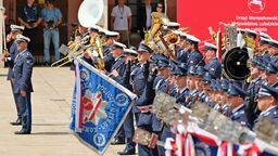 Policjanci świętują. Uroczysty apel, awanse oraz pokaz musztry z okazji Święta Policji