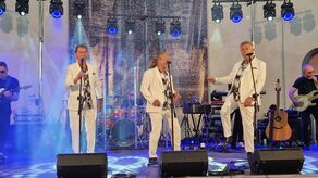 Zespół Vox przyciągnął do nowo wybudowanego kościoła tłumy wiernych