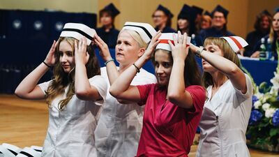 Czepkowanie na „Medyku”. Przybyło pielęgniarek i położnych 