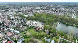 W Lubartowie mogły powstać cztery nowe zakłady przemysłowe oferujące setki miejsc pracy. Niestety, miasto nie zdążyło uzbroić terenów inwestycyjnych, a nieużytkami bez dróg i mediów firmy nie były zainteresowane