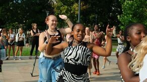 Afrykańskie rytmy na placu Litewskim 