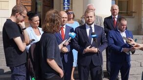 PiS żąda wyjaśnień od prezydenta. Chodzi o dworzec metropolitalny