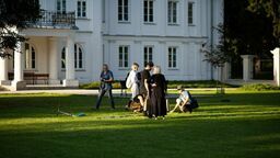 Będzie więcej ławek i rowerowych stojaków w parku 