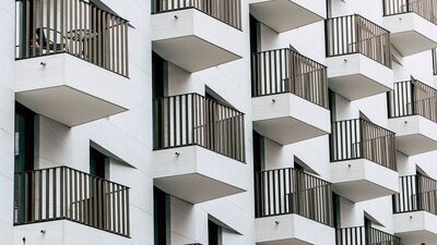 Nowy blok odcięty od wody. W tle konflikt między prezesami