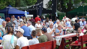 Mieszkańcy gminy Rybczewice wspólnie spędzali czas na VI edycji Jarmarku Królewskiego.
