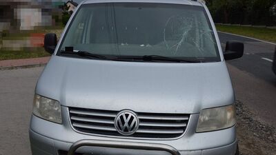 Rzucał w samochody kamieniami. Był kompletnie pijany 