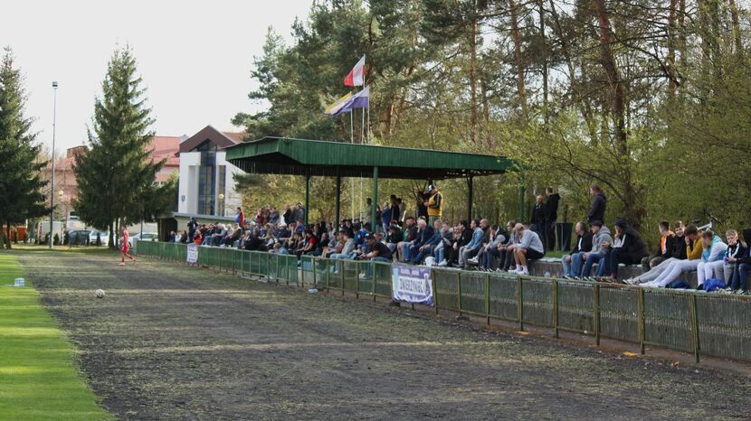 Po zakończeniu inwestycji kibice piłkarscy ze Zwierzyńca będą mieli nowe trybuny, a zawodnicy porządne zaplecze z szatniami