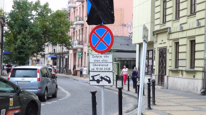 Dodatkowo nieczynne są miejsca postojowe w Strefie Płatnego Parkowania