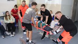 Nie było nudy. Setki młodych ludzi na festiwalu nauki w AZ