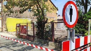 Wyburzyli kamienicę. Będzie parking przy babskim rynku 