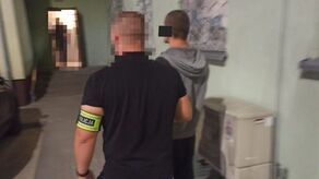 Był poszukiwany dwoma listami gończymi. Wpadł podczas zakupów