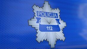 Podbiegł do kobiety na ulicy i zerwał jej łańcuszek