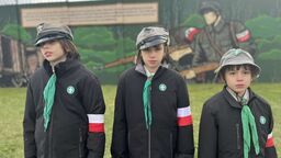 By pamięć trwała. Patriotyczne malowidło na więziennym murze