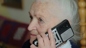 Oszuści znowu atakują seniorów – dwie kradzieże tego samego dnia