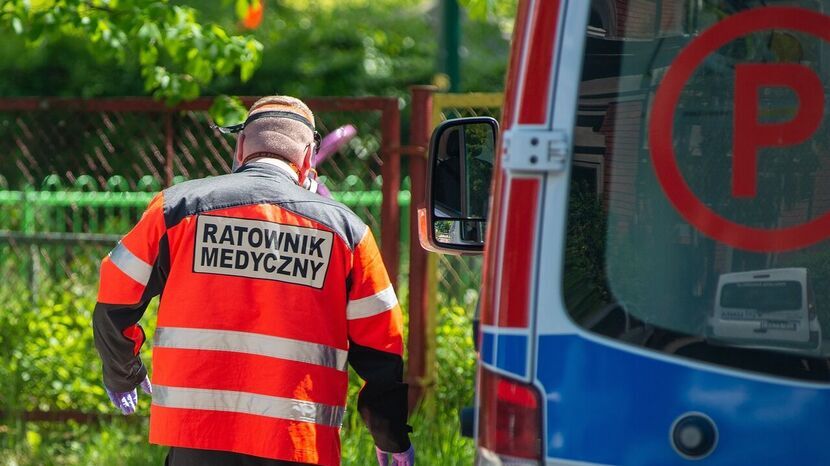 Stawiają na zwiększoną efektywność szkoleń dla ratowników medycznych, dzięki symulatorowi jazdy ambulansem. Teraz korzysta z niego również chełmska stacja ratownicza.