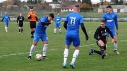 W ostatnim meczu pierwszej rundy beniaminek Astra Leśniowice pokonała na wyjeździe Hetman Żółkiewka 3:2 i przypieczętowała tytuł mistrza jesieni
