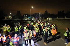 "Odblaskowy spacer" w Zemborzycach 