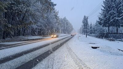 W regionie spadł pierwszy śnieg – może być ślisko 