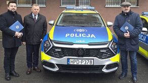 Nowe radiowozy dla drogówki i dwóch komisariatów