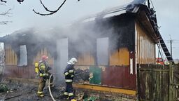 Pożar jednorodzinnego budynku. Interweniował śmigłowiec LPR