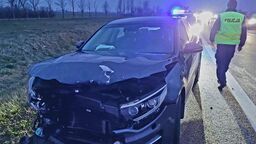 Za szybko. Zderzenie dwóch aut, kierowcy trafili do szpitala