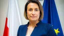 Aneta Karpiuk przestała być starostą hrubieszowskim 28 grudnia 2023 roku. Została odwołana wraz z całym zarządem. W 2024 wzięła udział w wyborach samorządowych. Została wójtem gminy Trzeszczany.